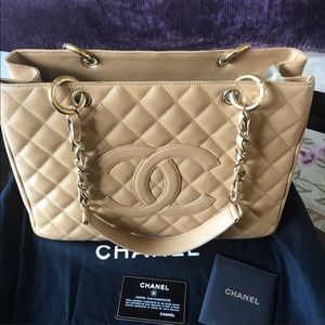 🔥🔥 Like new Chanel Caviar tote bag🔥🔥